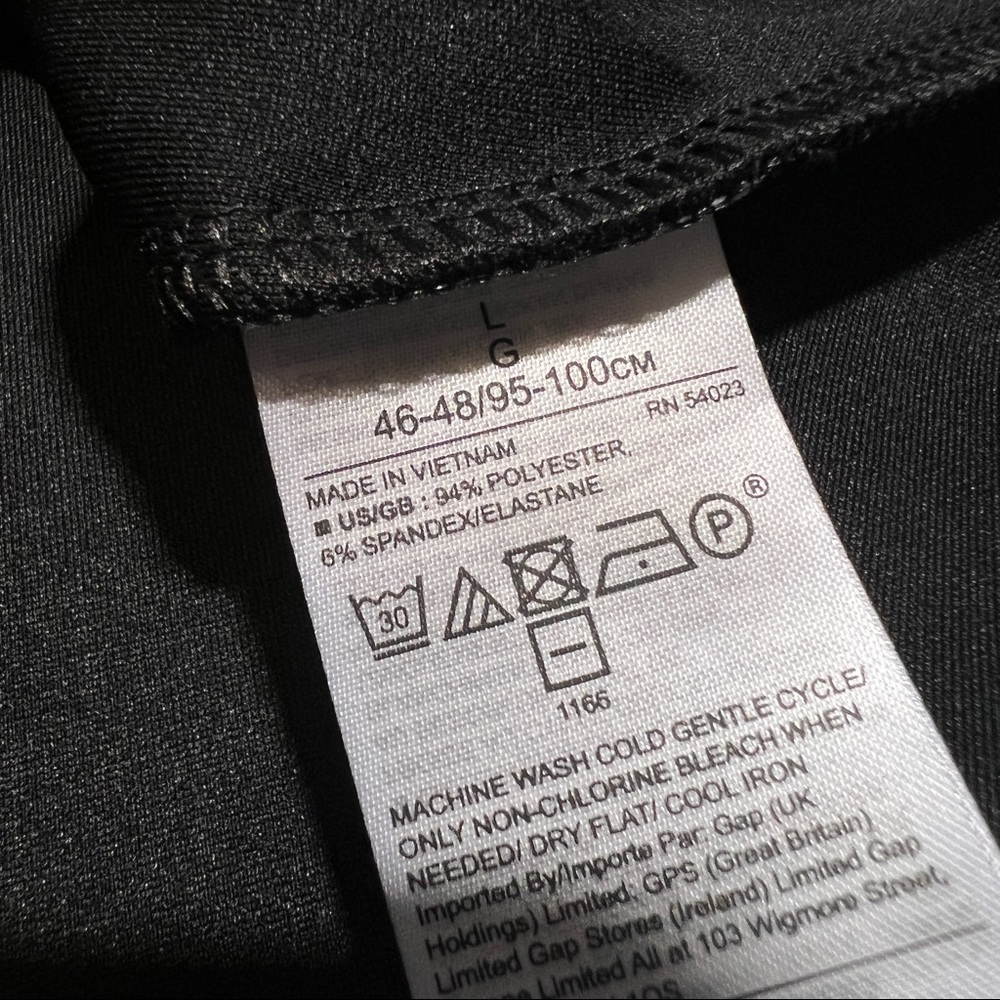 Banana Republic Crew Neck Short Sleeve Panel Detail Top - Picture 8 of 11